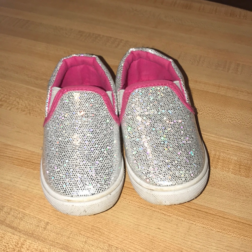 Size 6 girl shoes